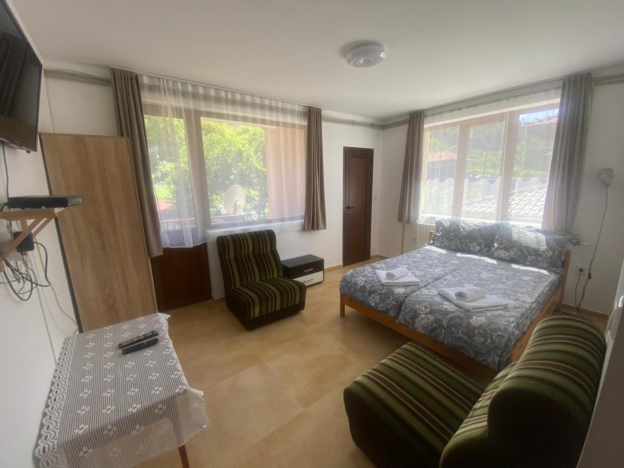 Hotel Анелия Saparewa Banja Zewnętrze zdjęcie