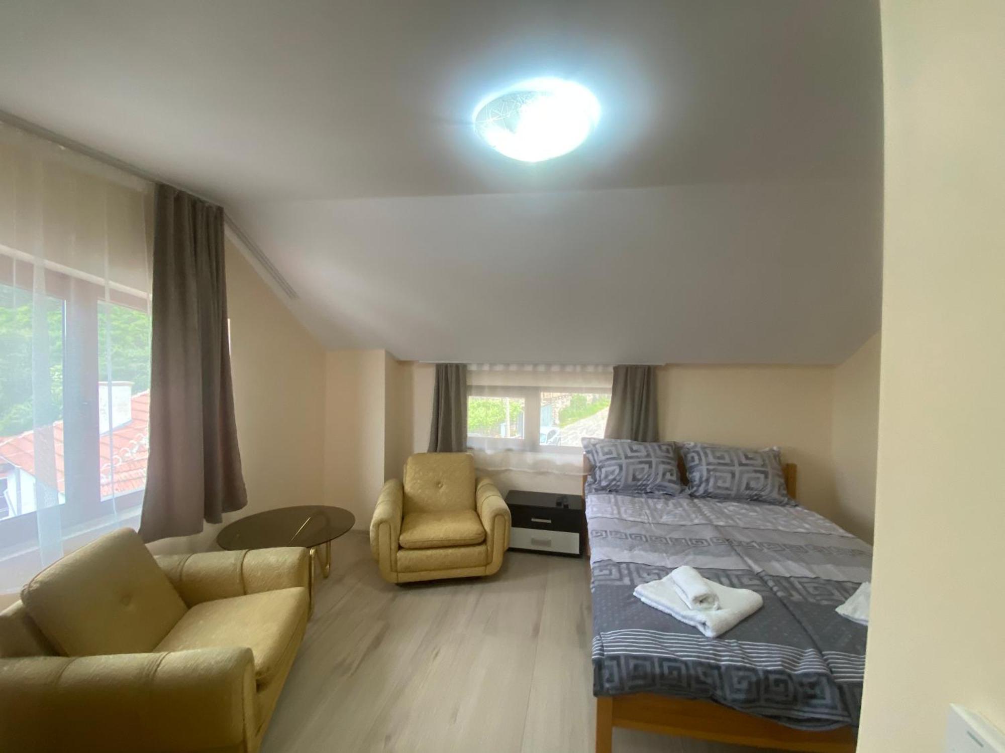 Hotel Анелия Saparewa Banja Zewnętrze zdjęcie