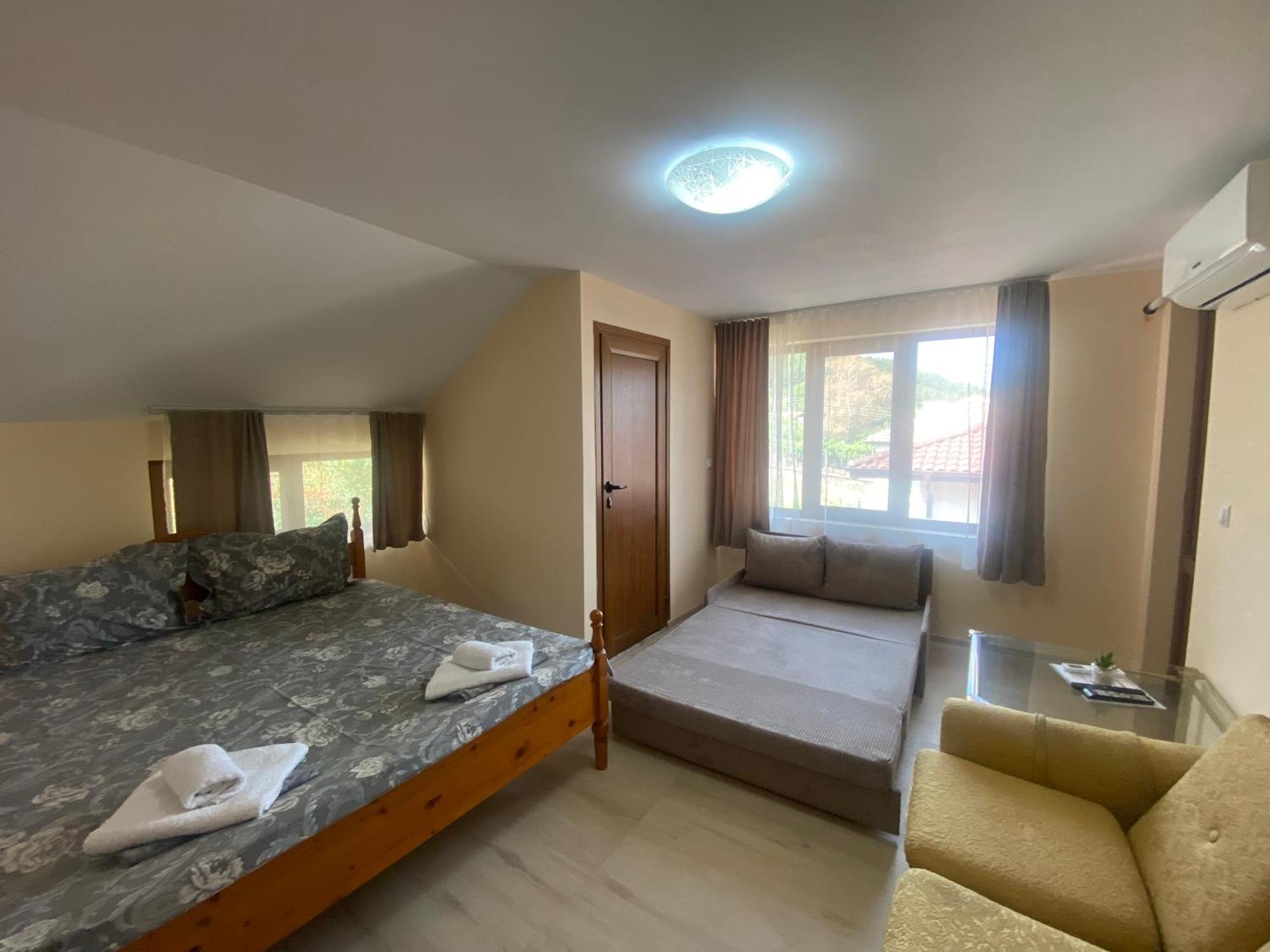 Hotel Анелия Saparewa Banja Zewnętrze zdjęcie